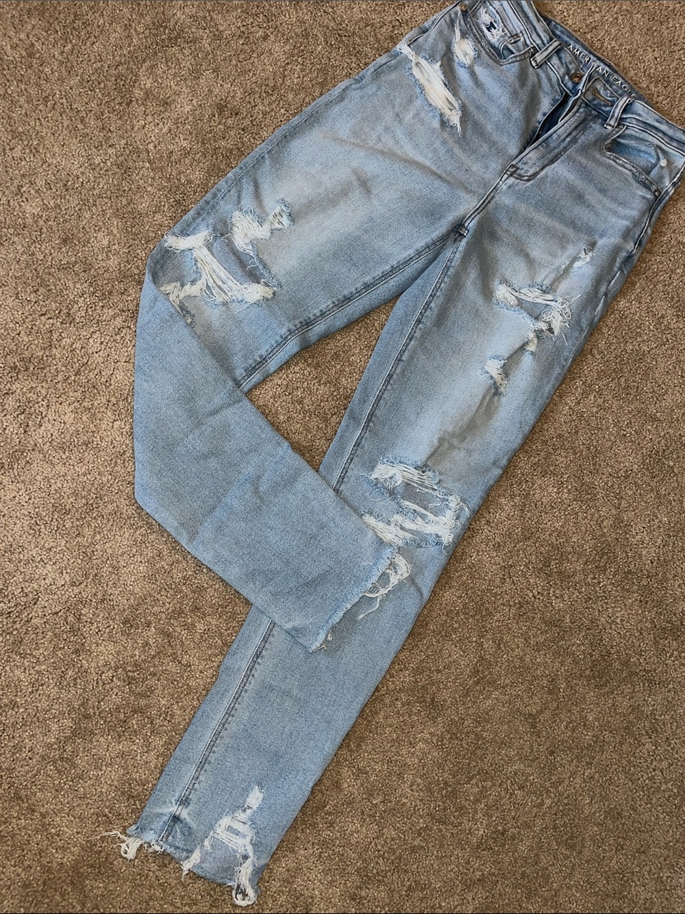American Eagle Outfitters Light Blue Distressed Skinny Jeans